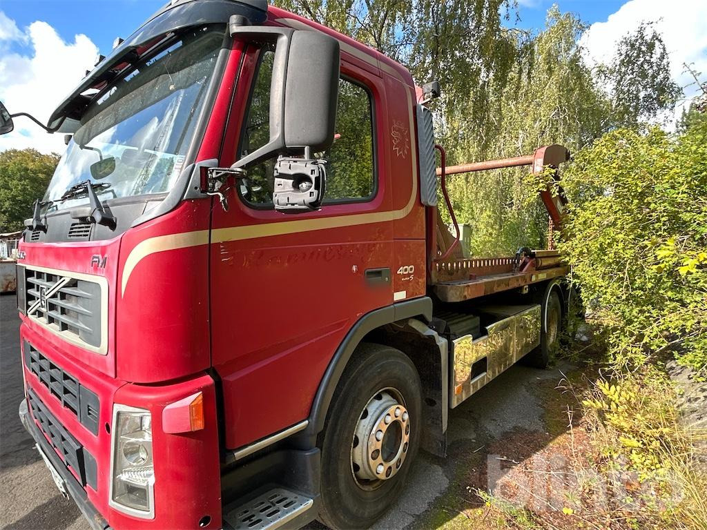 VOLVO FM 400 6*2 - Container transporter/ Swap body truck: picture 2 VOLVO FM 400 6*2 - Container transporter/ Swap body truck: picture 2