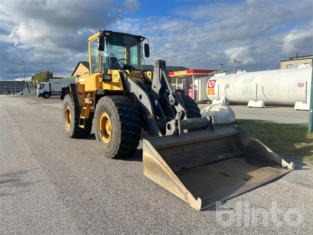 VOLVO L90D - Wheel loader: picture 4 VOLVO L90D - Wheel loader: picture 4