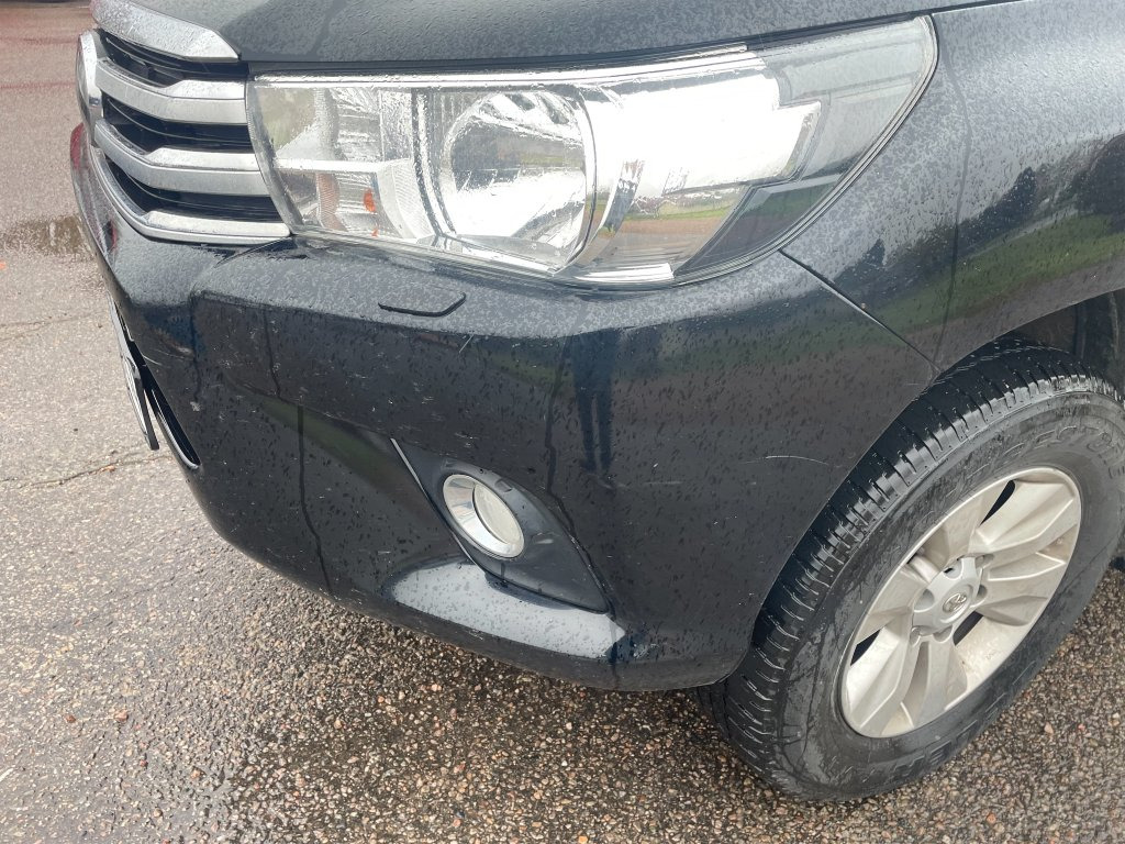 TOYOTA Hilux - Van: picture 5 TOYOTA Hilux - Van: picture 5