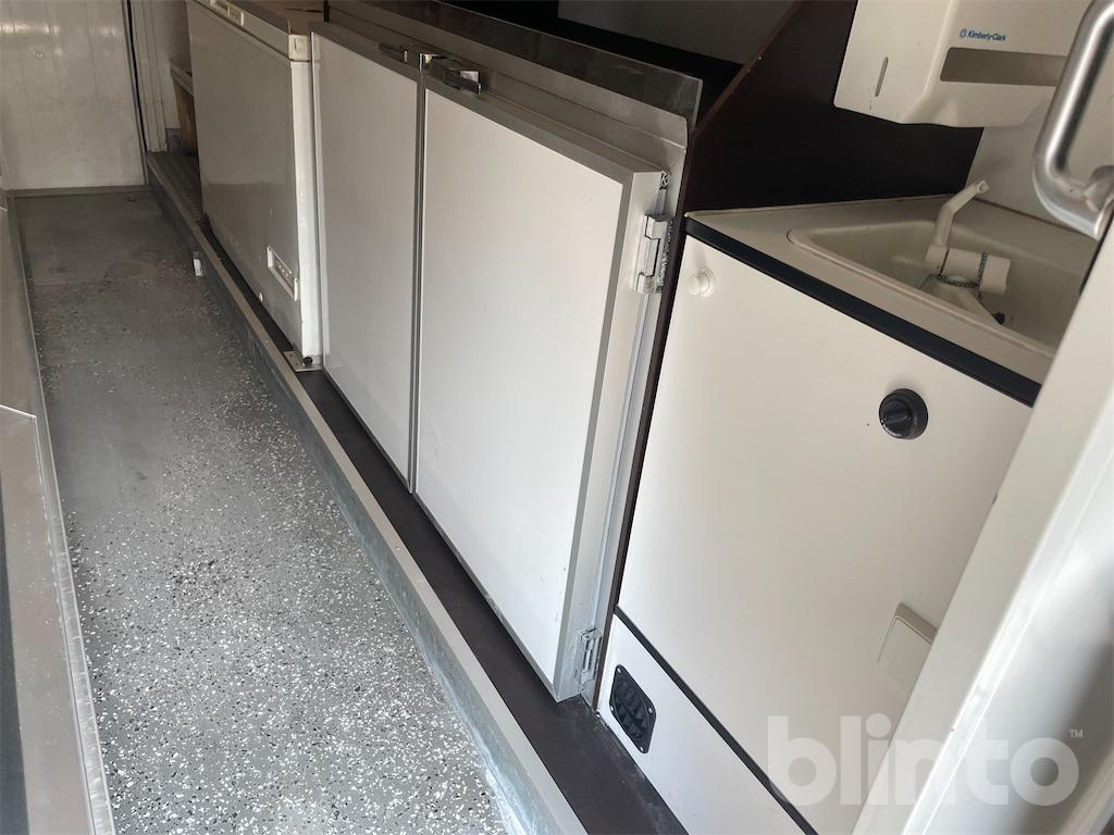 Vending truck Volkswagen Crafter: picture 37