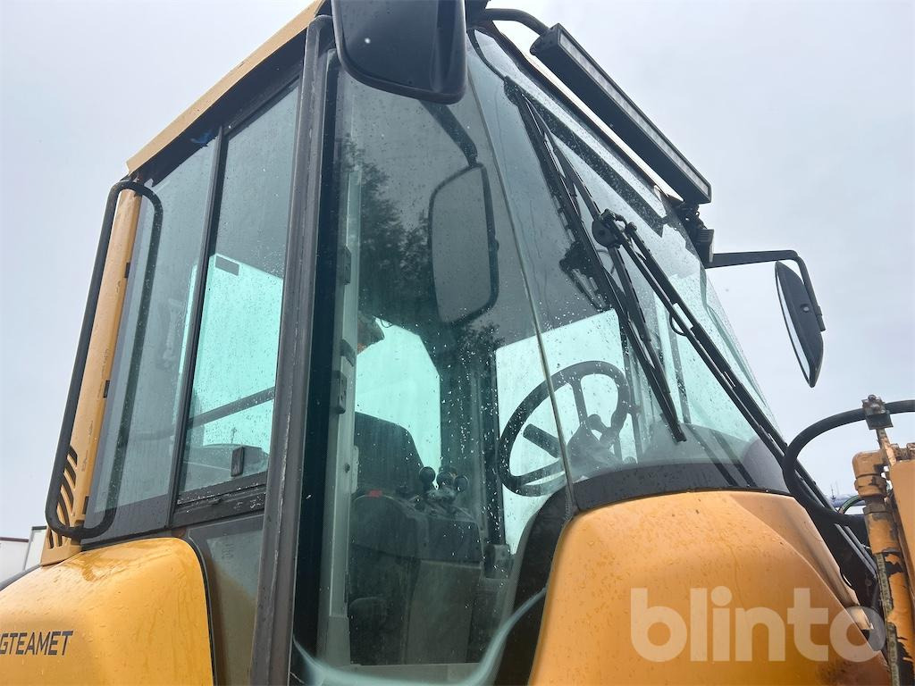 Wheel loader Volvo L90F: picture 32