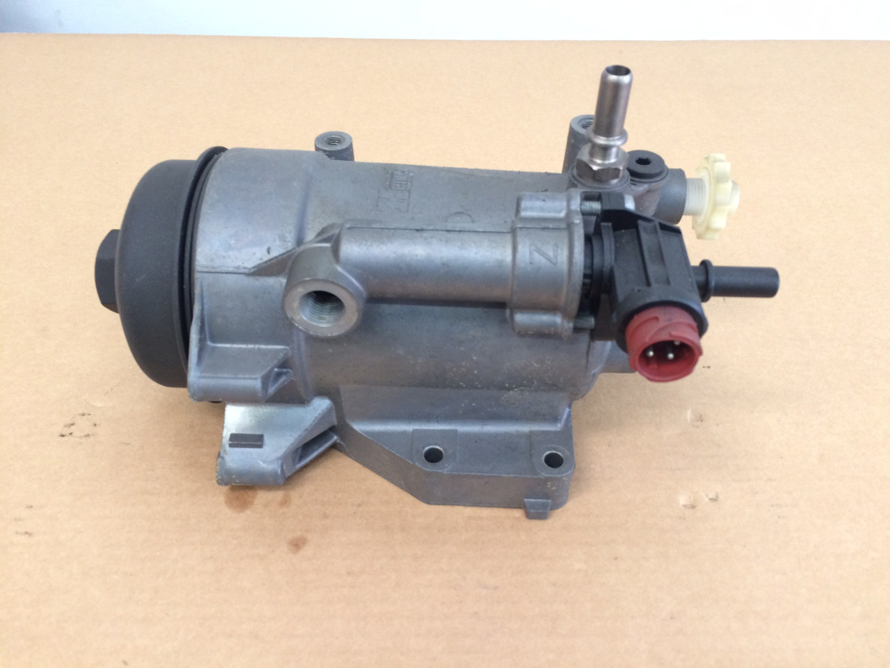 GRUPPO FILTRO CARBURANTE CON RISCALDAMENTO MAN - Fuel filter for Truck: picture 3 GRUPPO FILTRO CARBURANTE CON RISCALDAMENTO MAN - Fuel filter for Truck: picture 3