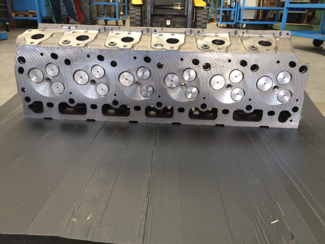TESTATA MERCEDES OM906LAG - Cylinder head: picture 2 TESTATA MERCEDES OM906LAG - Cylinder head: picture 2