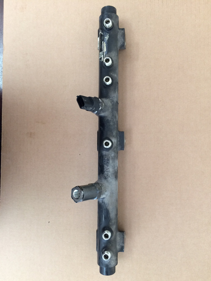 TUBO PRESSIONE COMMON RAIL MAN 51103116038 - Fuel system: picture 2 TUBO PRESSIONE COMMON RAIL MAN 51103116038 - Fuel system: picture 2