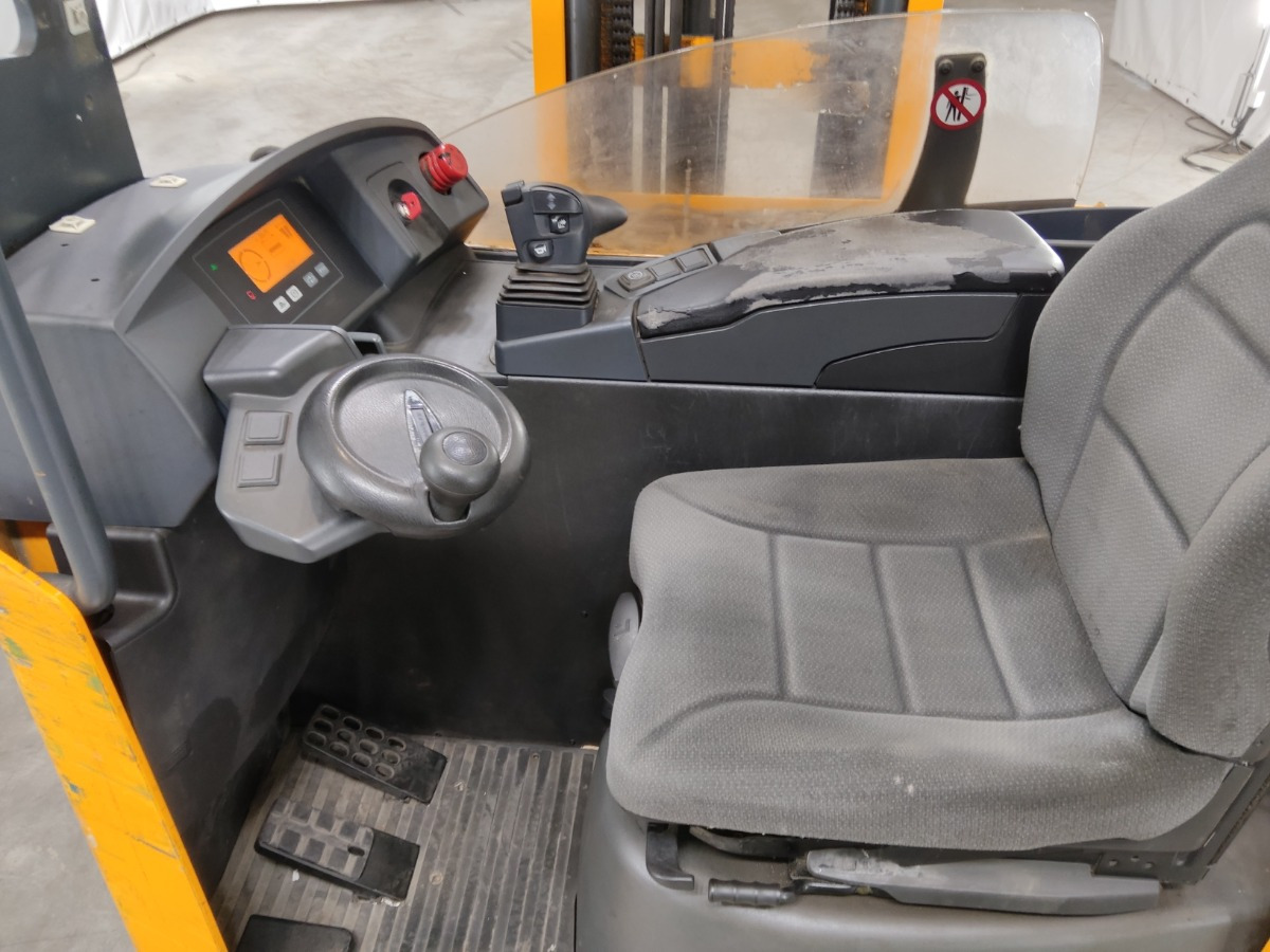 Jungheinrich ETV214 - Reach truck: picture 3 Jungheinrich ETV214 - Reach truck: picture 3