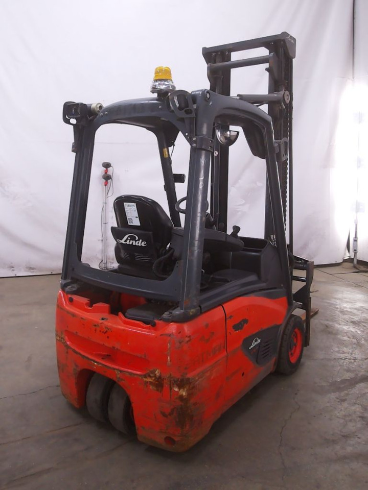 Linde E16C-02 - Electric forklift: picture 2 Linde E16C-02 - Electric forklift: picture 2