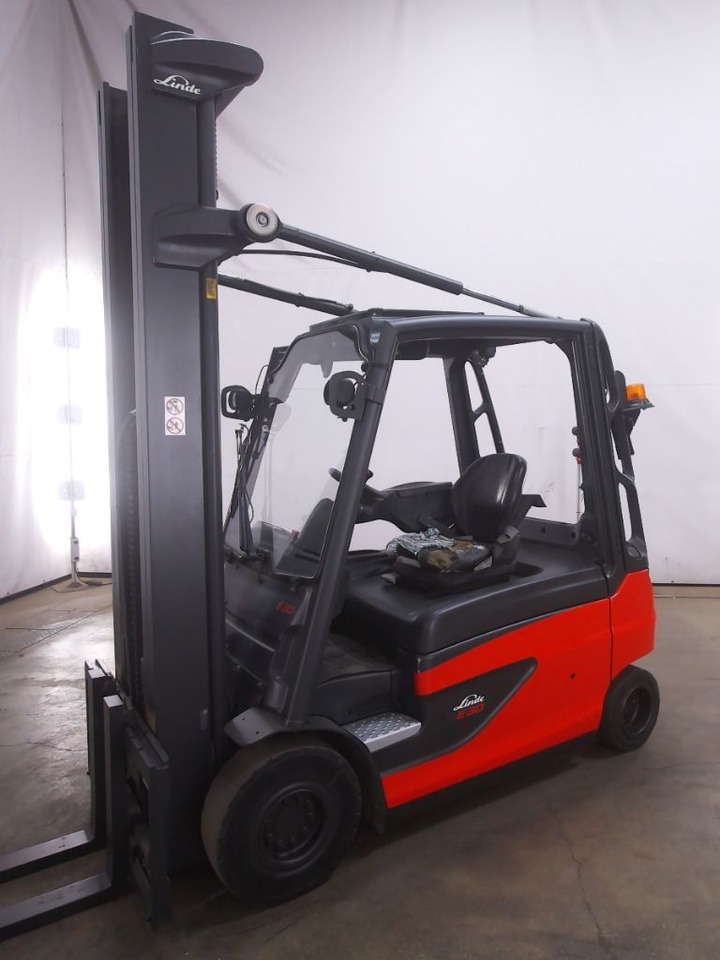 Linde E30L-01 - Electric forklift: picture 5 Linde E30L-01 - Electric forklift: picture 5