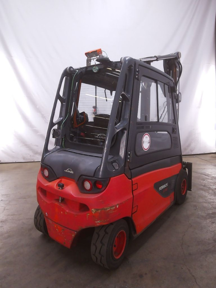 Linde E30L-01 - Electric forklift: picture 2 Linde E30L-01 - Electric forklift: picture 2