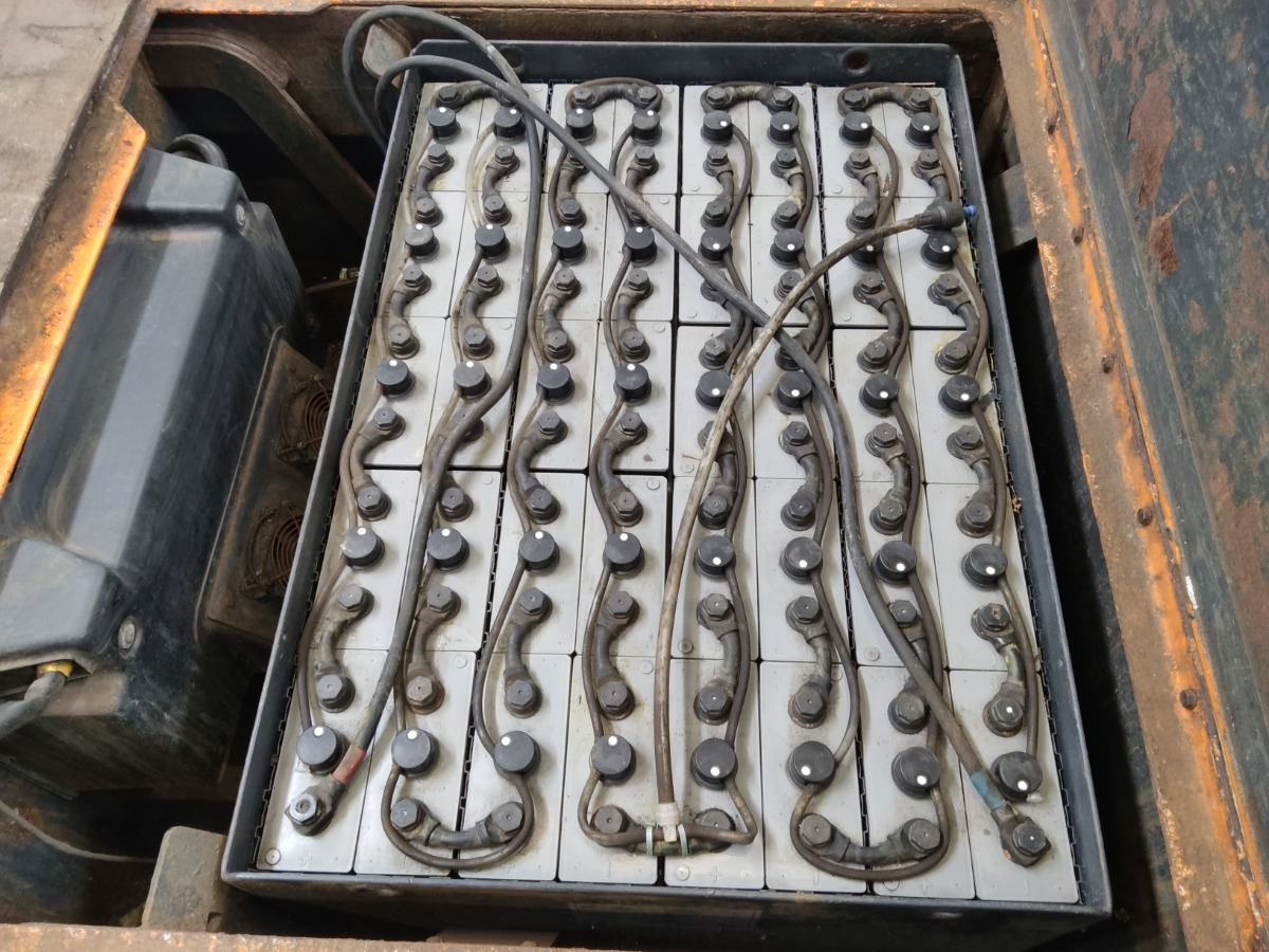 STILL R08-20 - Tow tractor: picture 4 STILL R08-20 - Tow tractor: picture 4