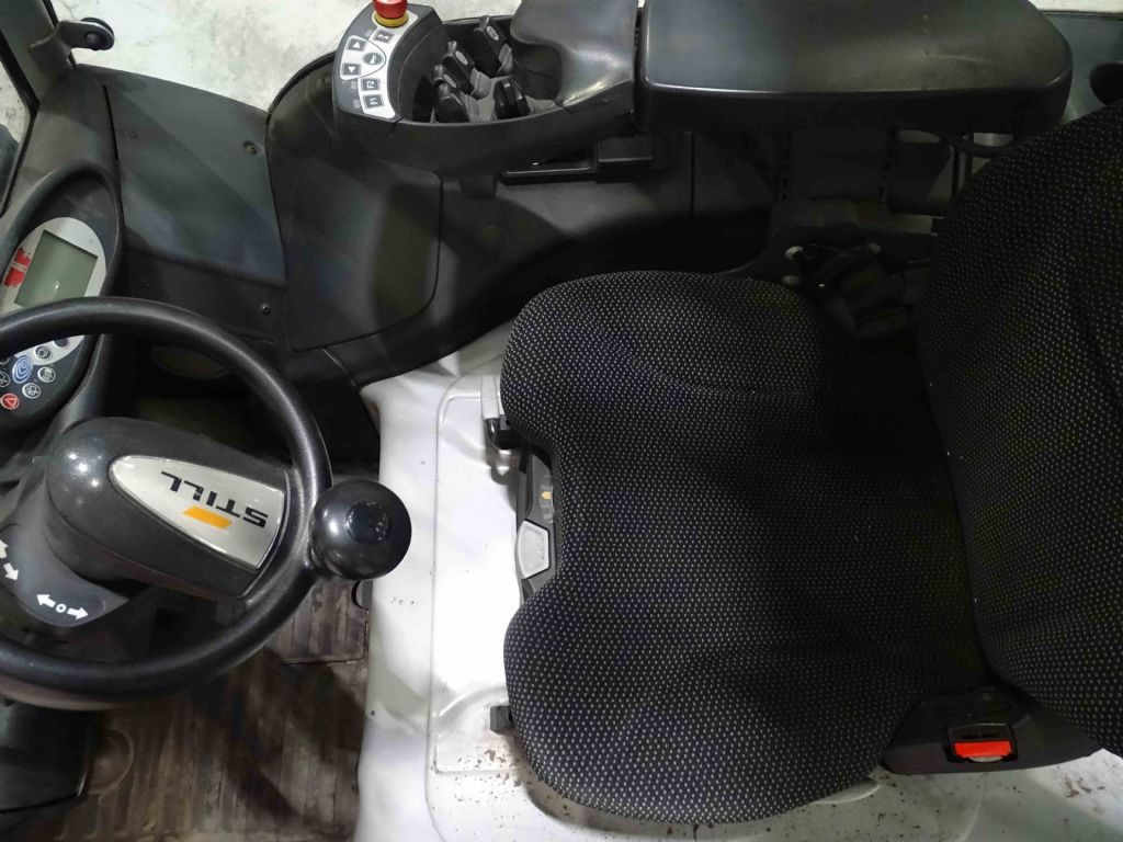 STILL RX60-45 - Electric forklift: picture 3 STILL RX60-45 - Electric forklift: picture 3