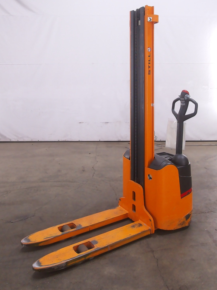 Still EGV10 - Stacker: picture 1 Still EGV10 - Stacker: picture 1