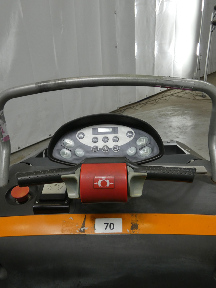 Still EXU-S24/520MM/2400MM - Pallet truck: picture 3 Still EXU-S24/520MM/2400MM - Pallet truck: picture 3