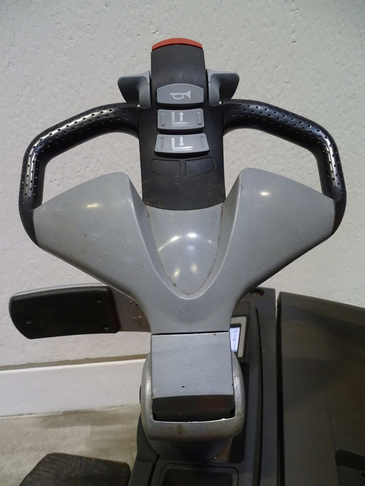 Still EXV-SF14/TK - Stacker: picture 3 Still EXV-SF14/TK - Stacker: picture 3