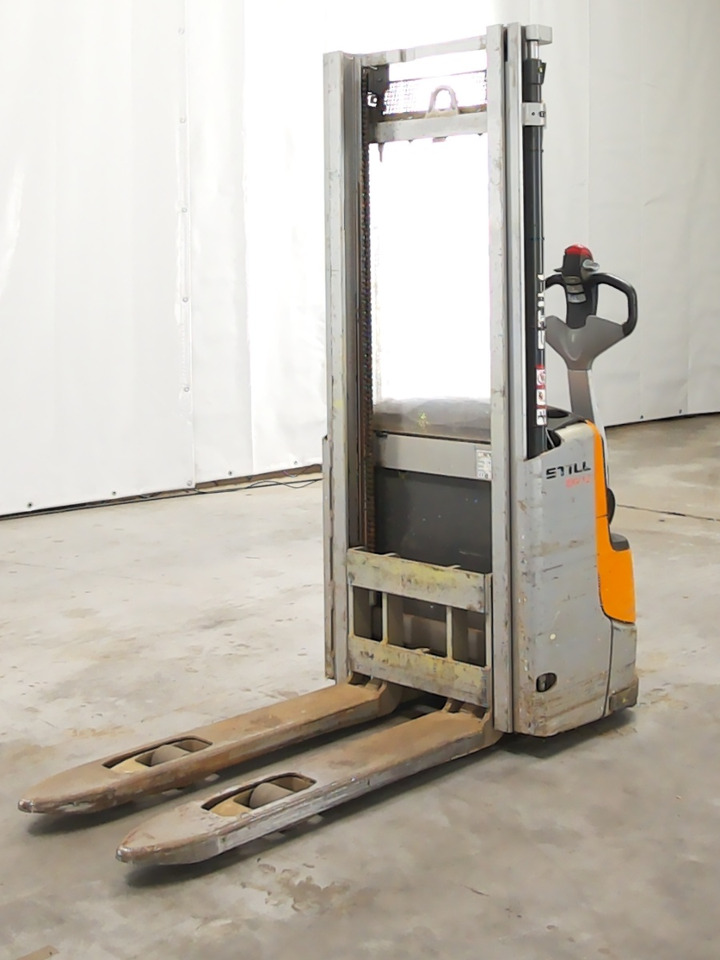 Still EXV12 - Stacker: picture 1 Still EXV12 - Stacker: picture 1