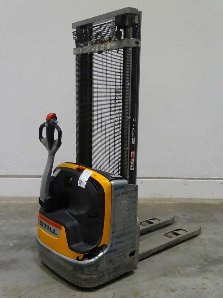 Still EXV12 - Stacker: picture 2 Still EXV12 - Stacker: picture 2