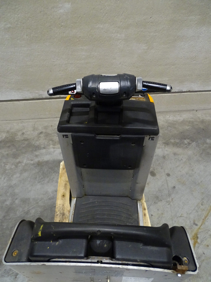 Still LTX20 - Tow tractor: picture 3 Still LTX20 - Tow tractor: picture 3