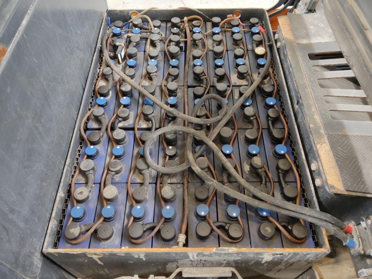 Still R07-25 - Tow tractor: picture 4 Still R07-25 - Tow tractor: picture 4