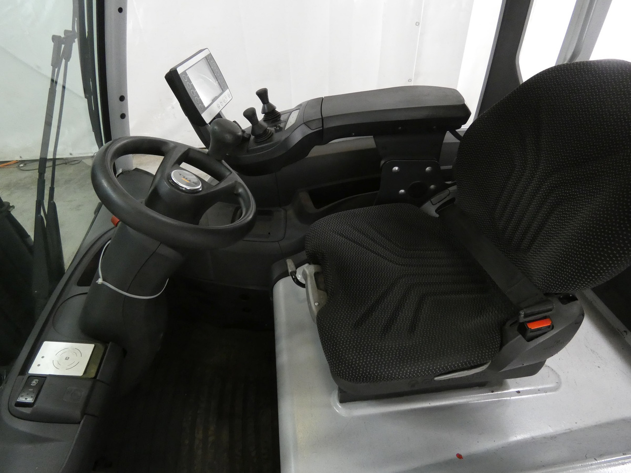 Still RX60-35L - Electric forklift: picture 3 Still RX60-35L - Electric forklift: picture 3