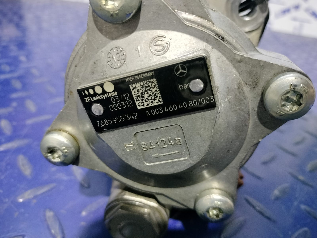 MERCEDES-BENZ - Steering pump for Truck: picture 3 MERCEDES-BENZ - Steering pump for Truck: picture 3