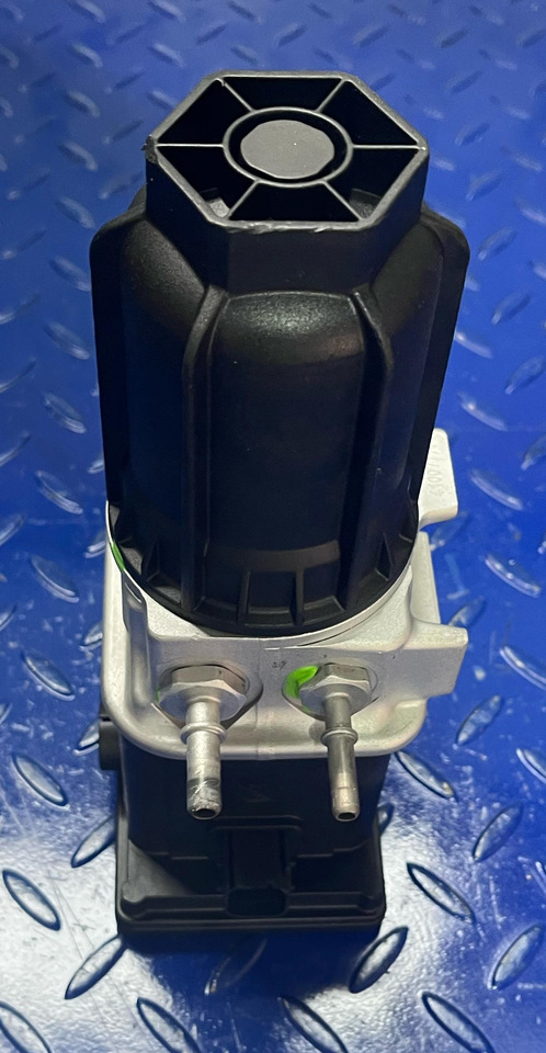 Mercedes Benz Actros, Axor, Arocs, Atego Adblue Pump Euro 6 - Exhaust system for Truck: picture 3 Mercedes Benz Actros, Axor, Arocs, Atego Adblue Pump Euro 6 - Exhaust system for Truck: picture 3