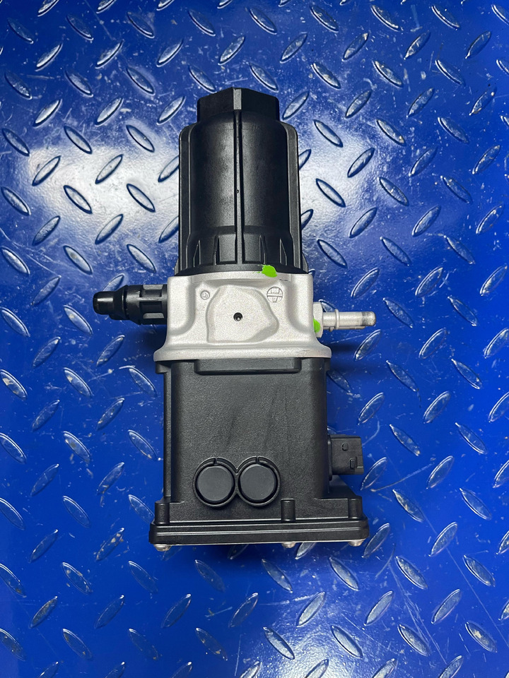 Mercedes Benz Actros MP4 Adblue Pump Euro 6 - Exhaust system for Truck: picture 4 Mercedes Benz Actros MP4 Adblue Pump Euro 6 - Exhaust system for Truck: picture 4