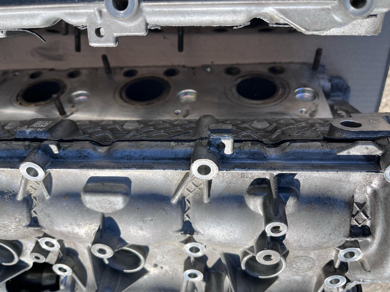 Mercedes Benz Cylinder Heads A2730160105 / A2730160005 - Cylinder block: picture 5 Mercedes Benz Cylinder Heads A2730160105 / A2730160005 - Cylinder block: picture 5