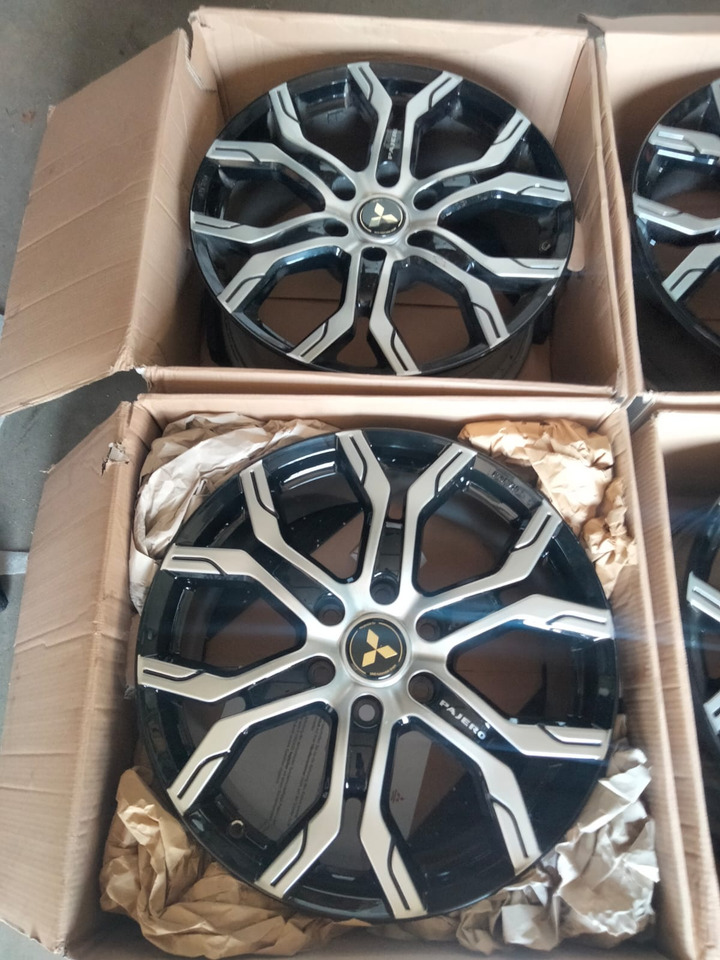 Mitsubishi Pajero L200 20 Zoll original Rims KBA50710 - Rim for Car: picture 2 Mitsubishi Pajero L200 20 Zoll original Rims KBA50710 - Rim for Car: picture 2