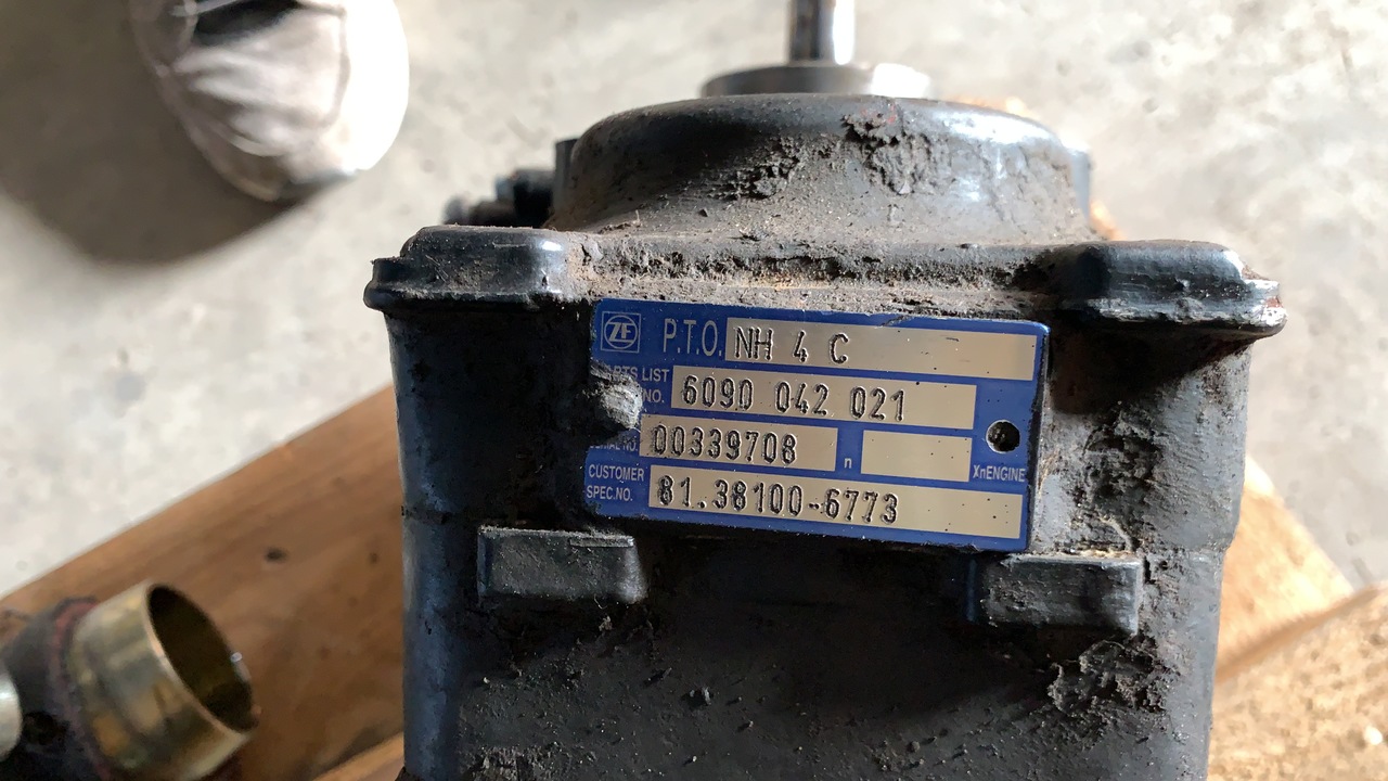 ZF PTO NH 4 C 6090042021 - Hydraulic pump for Truck: picture 2 ZF PTO NH 4 C 6090042021 - Hydraulic pump for Truck: picture 2