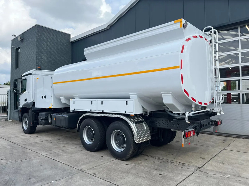 Mercedes-Benz Arocs 3340 6x4 Water Tank Truck - Tank truck: picture 3 Mercedes-Benz Arocs 3340 6x4 Water Tank Truck - Tank truck: picture 3