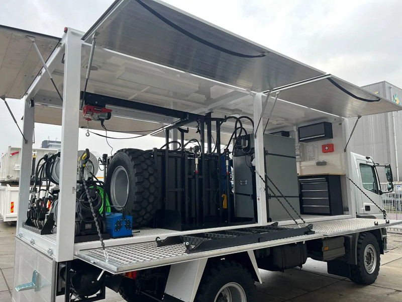 New Truck Mercedes-Benz Atego 1725 A 4x4 Service Truck: picture 10