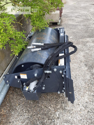 Bobcat Vibrationswalze 48 - Roller: picture 1 Bobcat Vibrationswalze 48 - Roller: picture 1