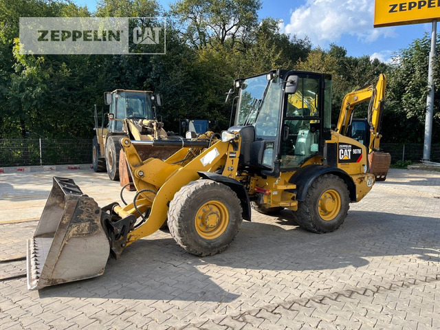 Cat 907M - Wheel loader: picture 1 Cat 907M - Wheel loader: picture 1