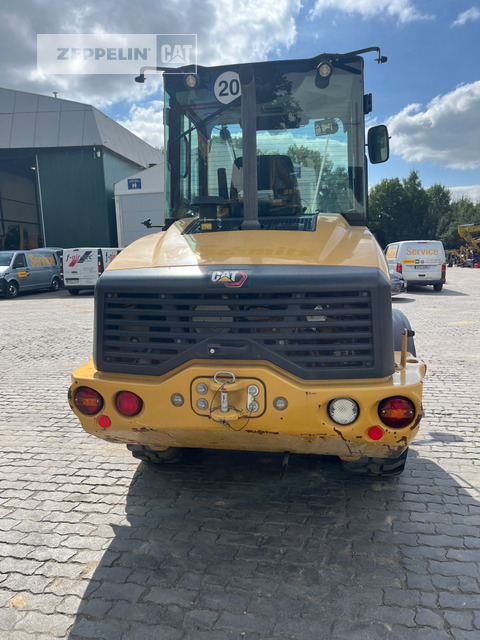 Wheel loader Cat 907M: picture 7