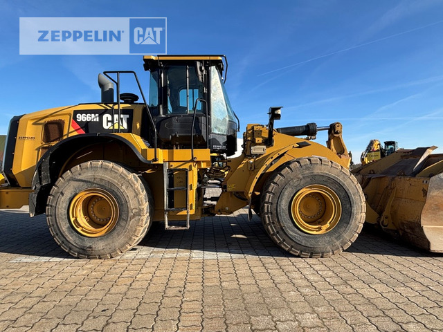 Cat 966M - Wheel loader: picture 3 Cat 966M - Wheel loader: picture 3