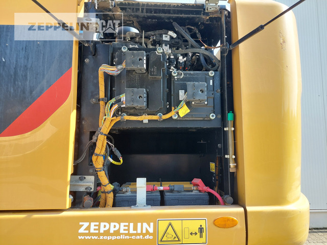 Waste/ Industry handler Cat MH3024-06C: picture 31