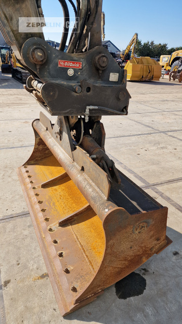 Crawler excavator Volvo EC200E: picture 7