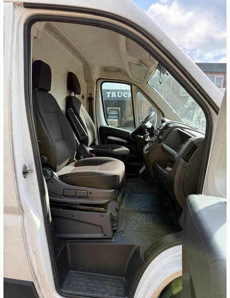 Opel Movano 2.2 diesel lang en hoog met laadklep, motor problemen... - Panel van: picture 4 Opel Movano 2.2 diesel lang en hoog met laadklep, motor problemen... - Panel van: picture 4