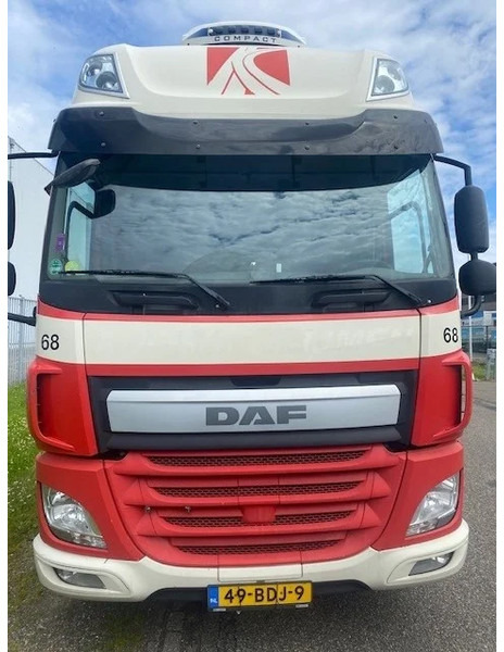 Leasing of DAF CF 370 spacecab skylights DAF CF 370 spacecab skylights: picture 11