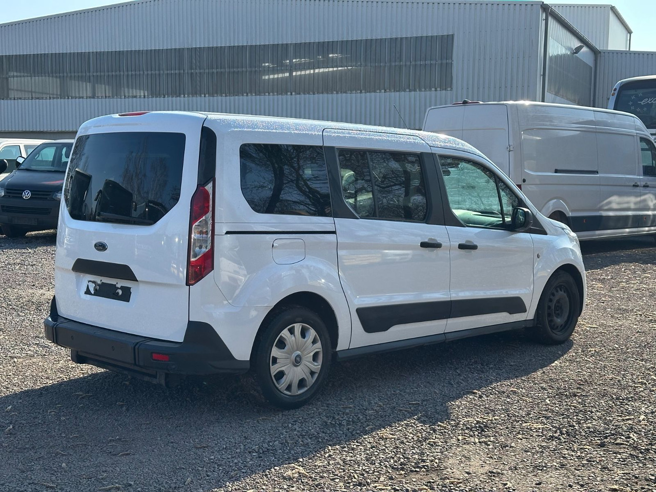 Ford Grand Tourneo 1.5 EcoBlue 74kW Auto Trend - Passenger van: picture 2 Ford Grand Tourneo 1.5 EcoBlue 74kW Auto Trend - Passenger van: picture 2