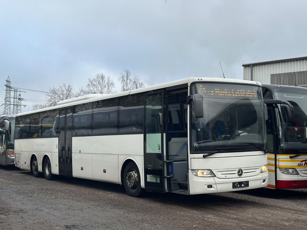 Mercedes-Benz O550 Integro L (66 Sitze*Klima*Euro5) - Suburban bus: picture 1 Mercedes-Benz O550 Integro L (66 Sitze*Klima*Euro5) - Suburban bus: picture 1