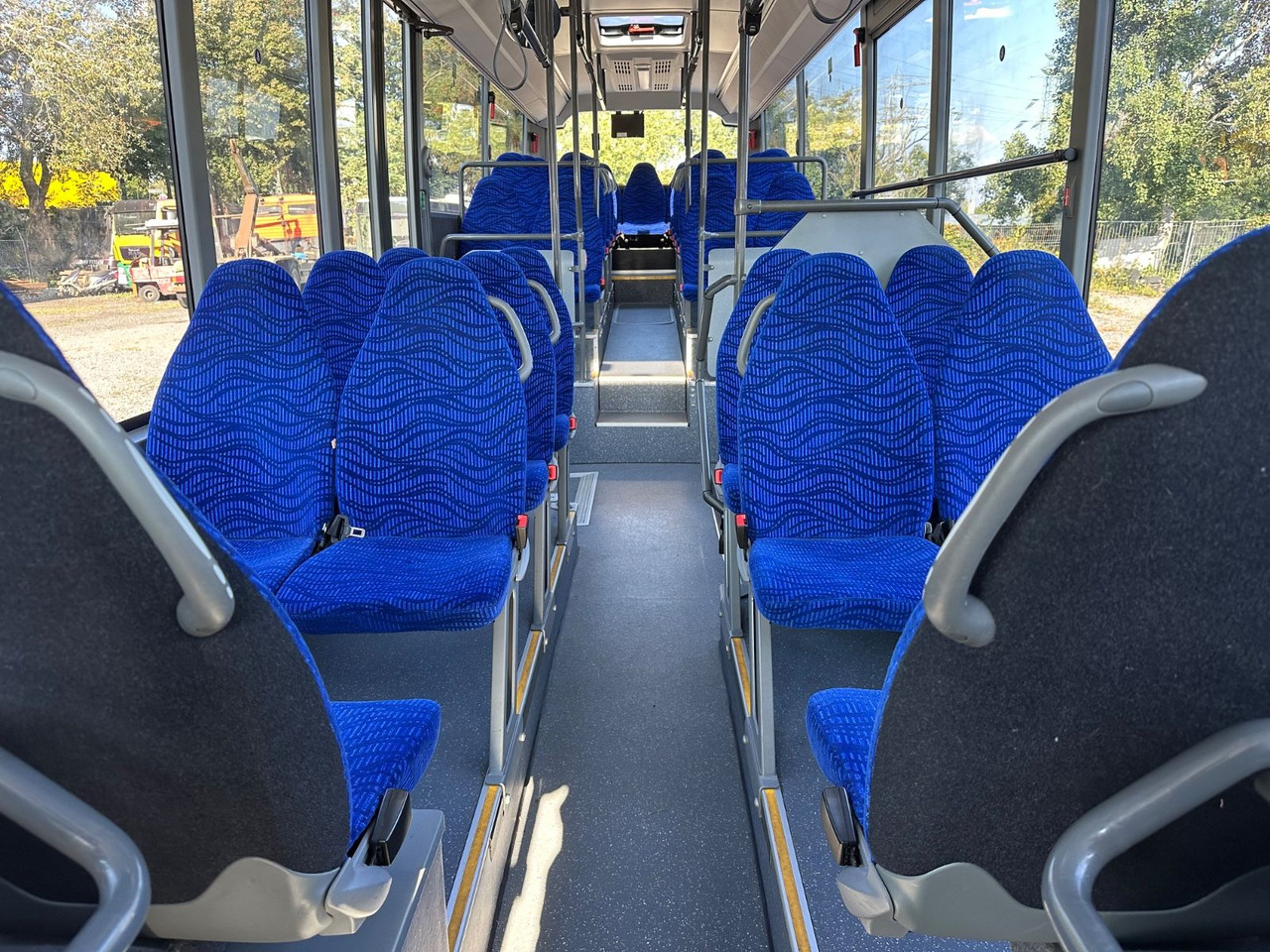 Setra S 415 LE Business  (374 tKm*TOP) - City bus: picture 5 Setra S 415 LE Business  (374 tKm*TOP) - City bus: picture 5