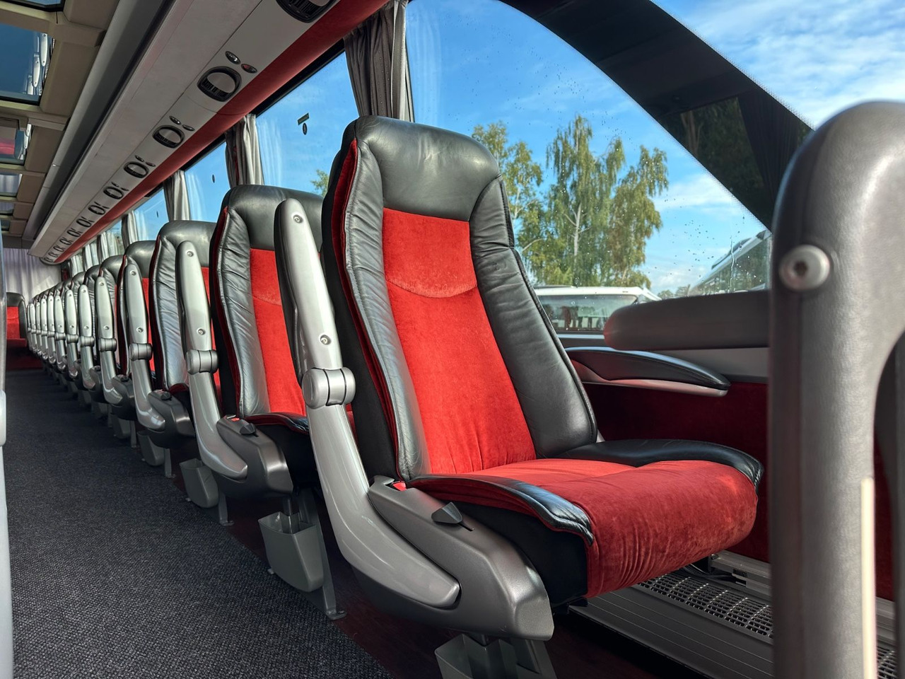 Coach Setra S 416 HDH (V.I.P 2+1 Sitze*Panorama*TOP): picture 6 Coach Setra S 416 HDH (V.I.P 2+1 Sitze*Panorama*TOP): picture 6