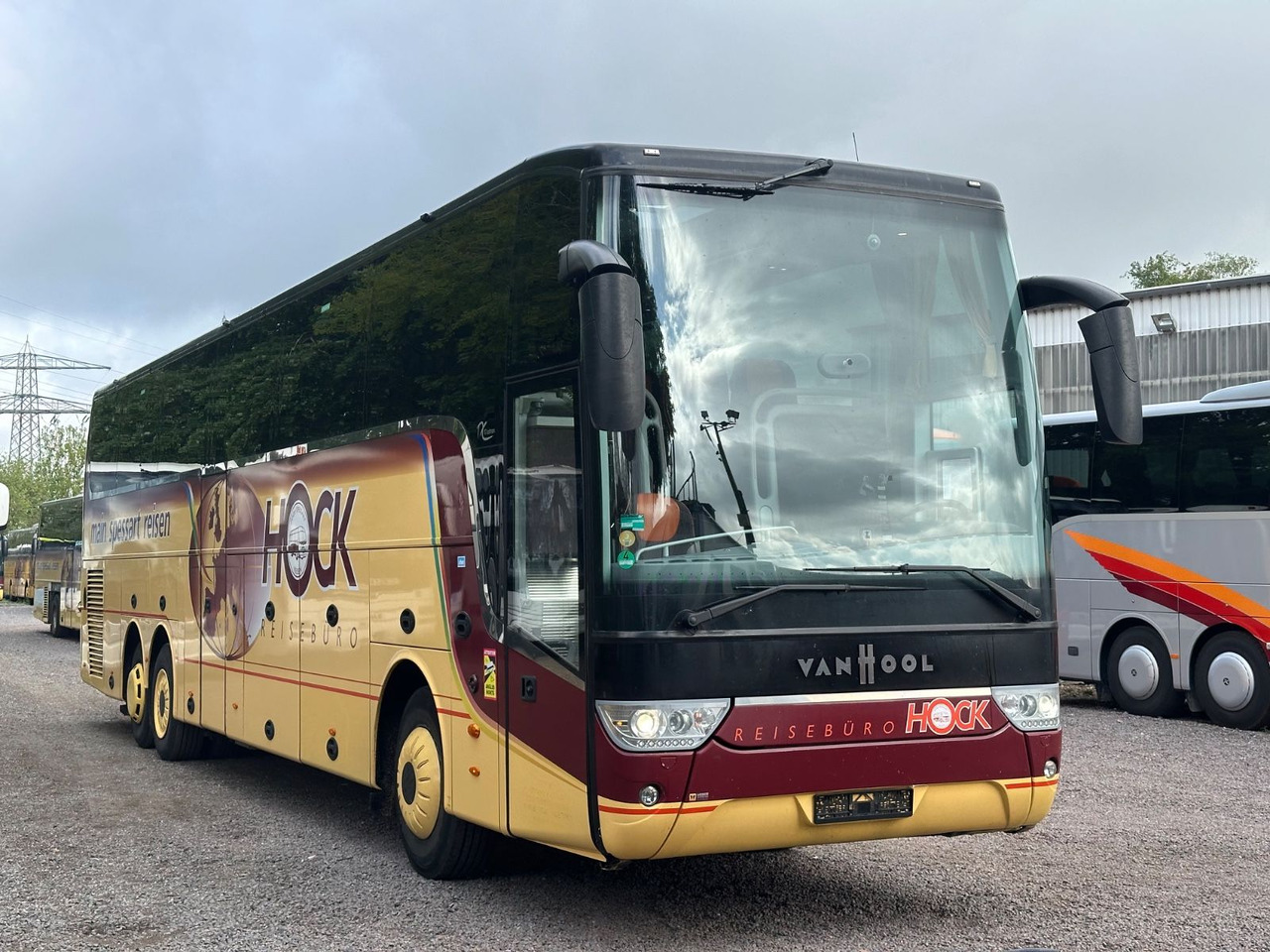Vanhool TX17 Astron (TOP*57 Sitze) 417 HDH/ 517 HDH - Coach: picture 1 Vanhool TX17 Astron (TOP*57 Sitze) 417 HDH/ 517 HDH - Coach: picture 1