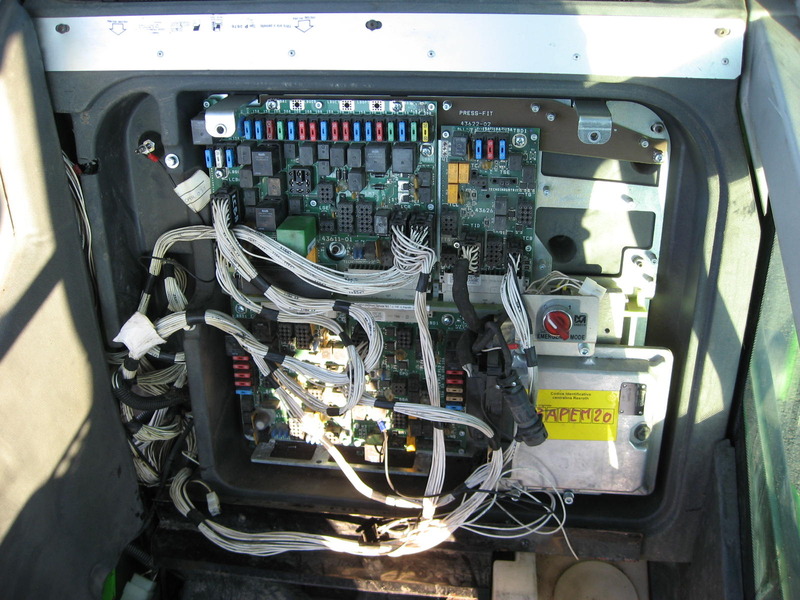 MERLO komplette Kabine, complete cabin, cabine complète, Полный кабины The photo is illustrative! Various cab models still in stock. We need a VIN + SAV number to correctly identify the cabin Your Merlo. - Cab for Telescopic handler: picture 2 MERLO komplette Kabine, complete cabin, cabine complète, Полный кабины The photo is illustrative! Various cab models still in stock. We need a VIN + SAV number to correctly identify the cabin Your Merlo. - Cab for Telescopic handler: picture 2